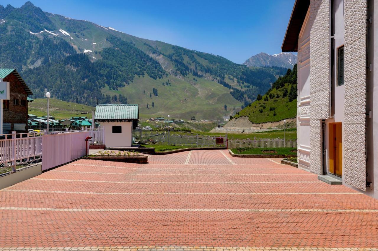 Lemon Tree Hotel, Sonāmarg Dış mekan fotoğraf